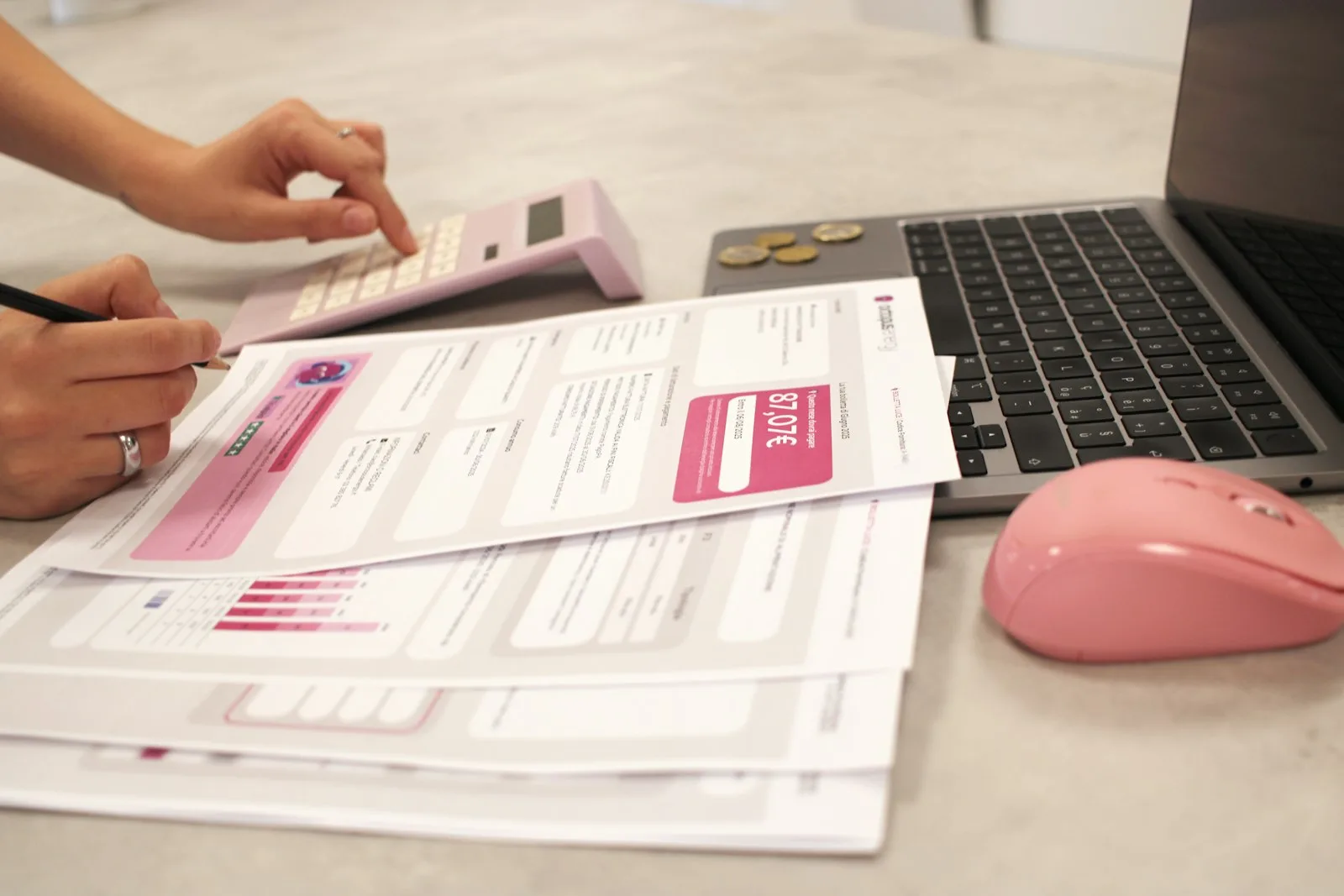Inquilinos con ingresos del extranjero: cómo documentar la solvencia