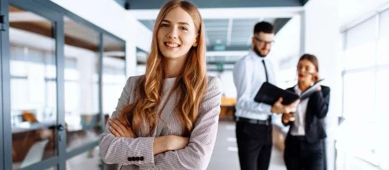 De la academia al mundo laboral: El éxito de la sinergia entre 4Geeks Academy y BC Tecnología