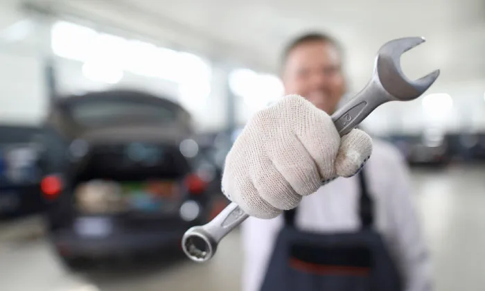 Cursos preparatorios para el título de FP de Automoción y Carrocería, por Formación Universitaria
