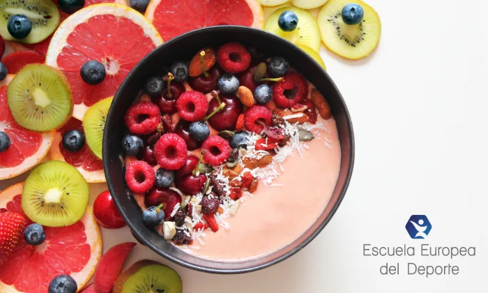 La Escuela Europea del Deporte recomienda hábitos para una alimentación saludable sin restricciones