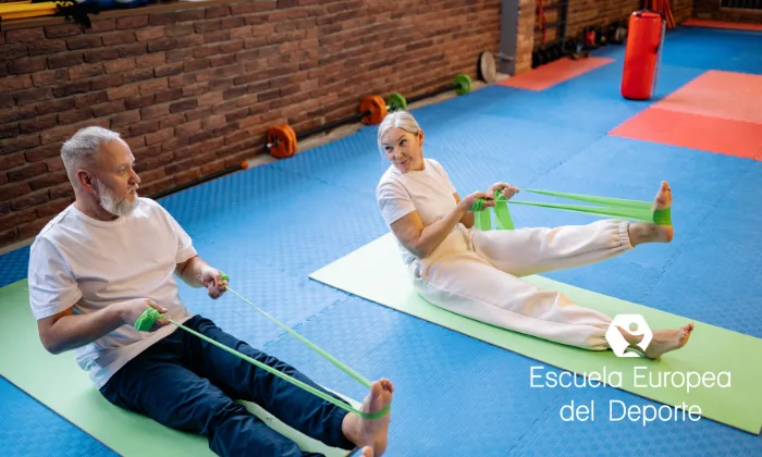 La Escuela Europea Del Deporte brinda un kit de materiales en su Máster de Monitor de Yoga
