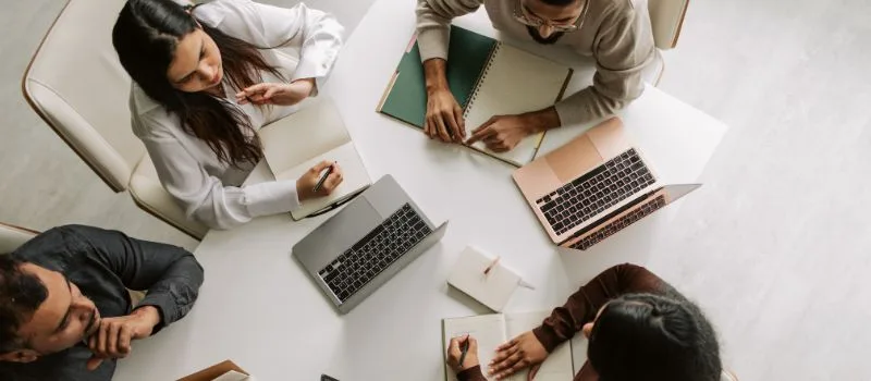 El mundo es tu oficina: cómo la globalización redefine tu futuro profesional