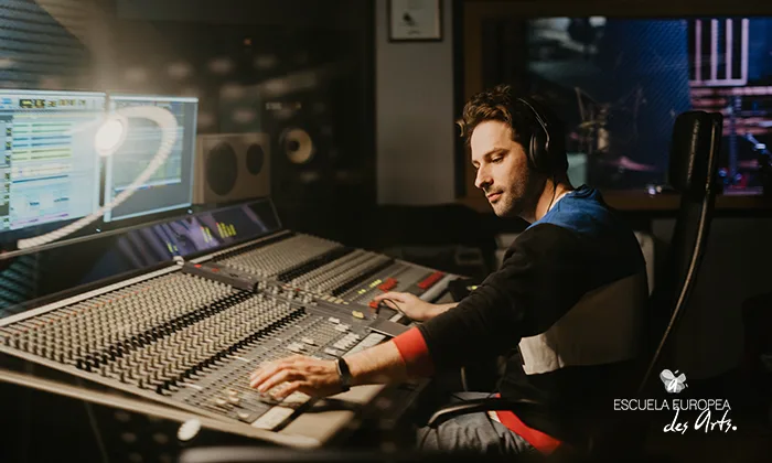 Estudios en producción musical con el máster online de Escuela des Arts