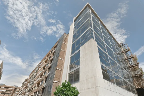 UA School Adquiere un Edificio de Oficinas en Valencia para Crear Videojuegos del Futuro