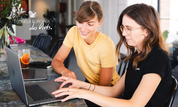 Un primer contacto con el mundo laboral gracias a la formación con estancias formativas de Escuela Des Arts