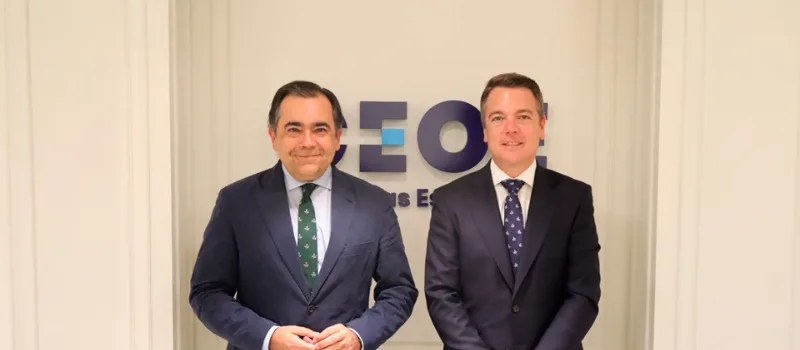 UNIVERSAE, se asocia al CEOE para impulsar la empleabilidad y la excelencia educativa en España