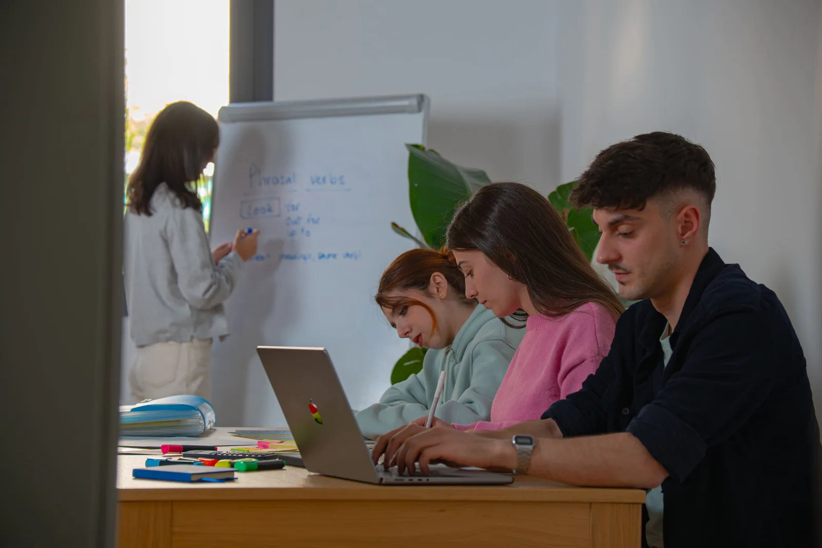 Administrativo o Auxiliar Administrativo: diferencias entre C1 y C2